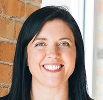 Portrait de Sophie Hartwell, responsable du service client, équipe de support
